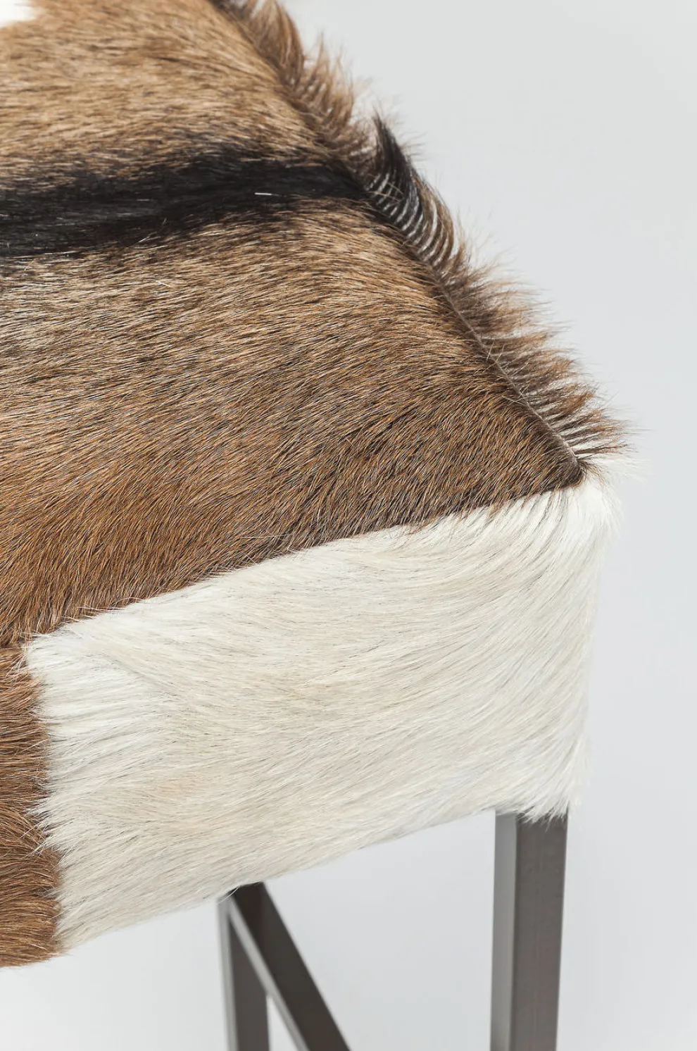 Barkruk Country Life