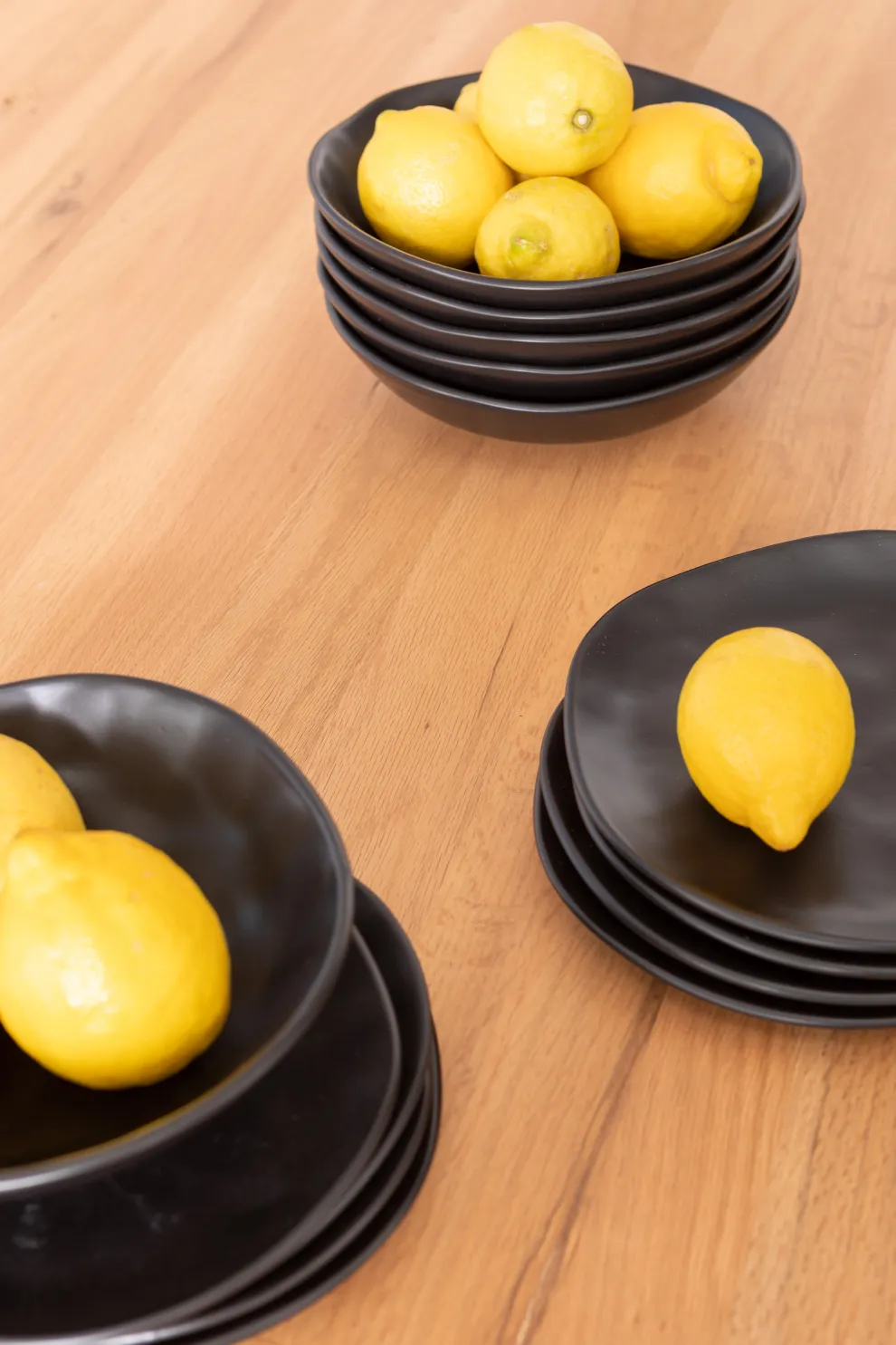 Bord Organic Zwart Ø20cm