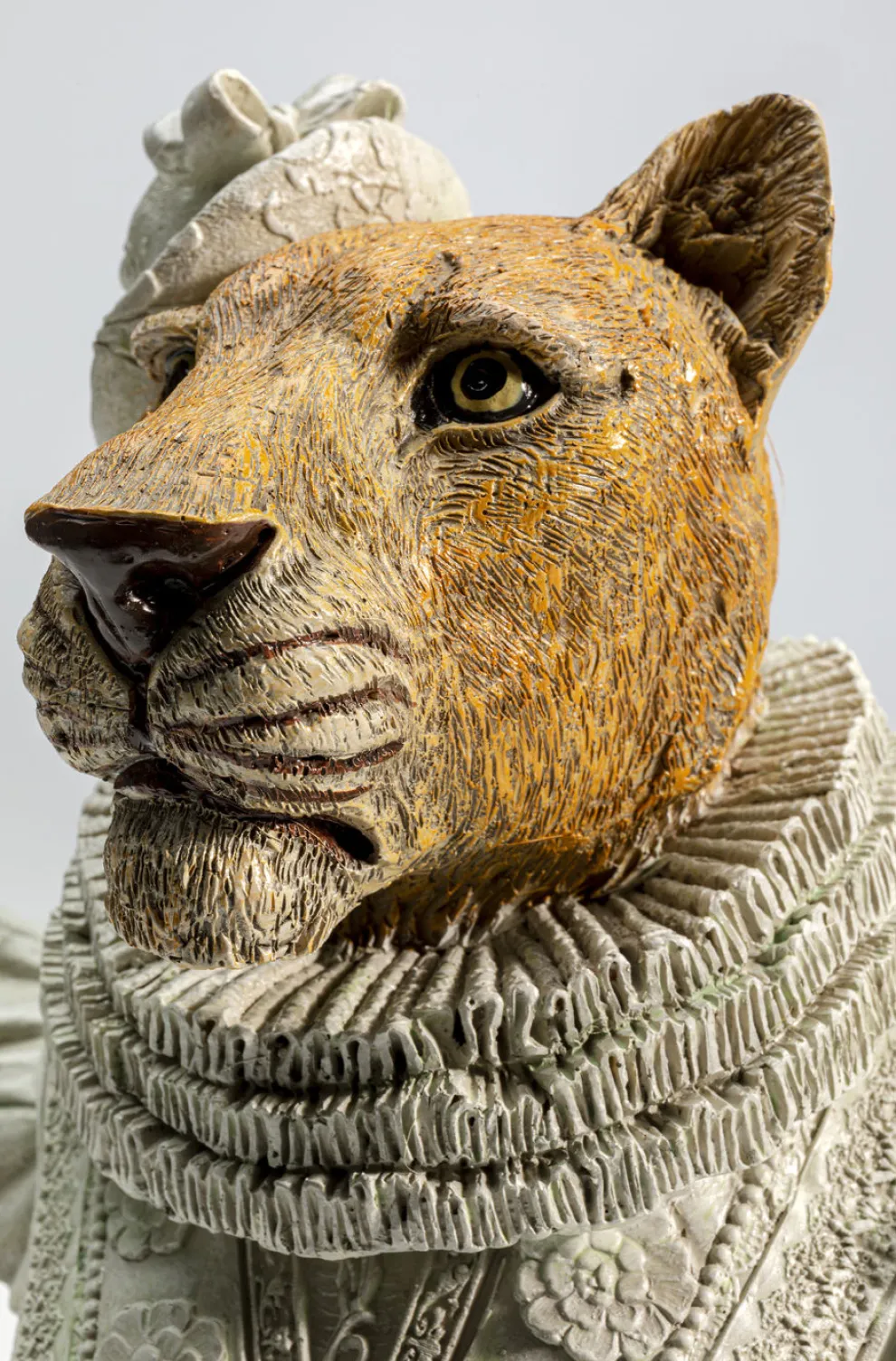 Decofiguur Sir Leopard Wit