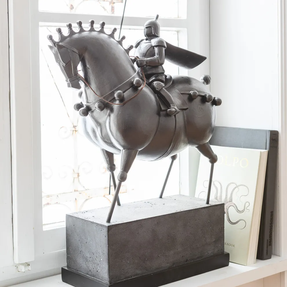 Decofiguur Zwarte Ridder