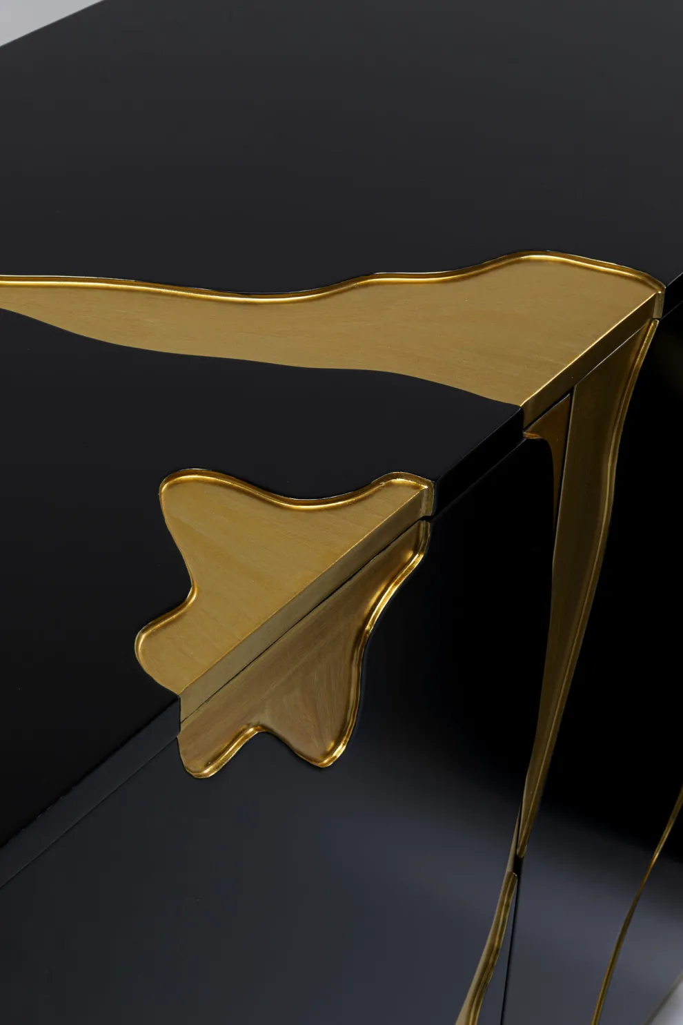 Dressoir Cracked Black Gold 165x80cm