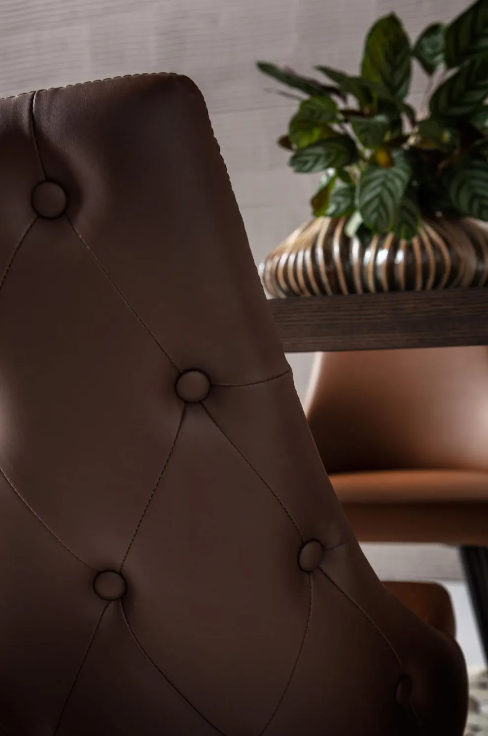 Eetkamerstoel Urban Desire Bruin