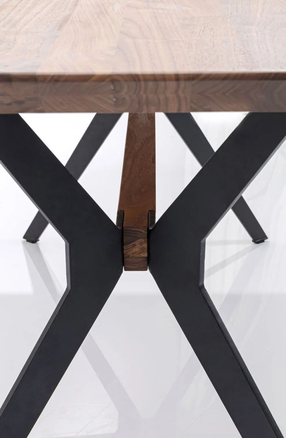 Eettafel Downtown Walnoot 220x100cm