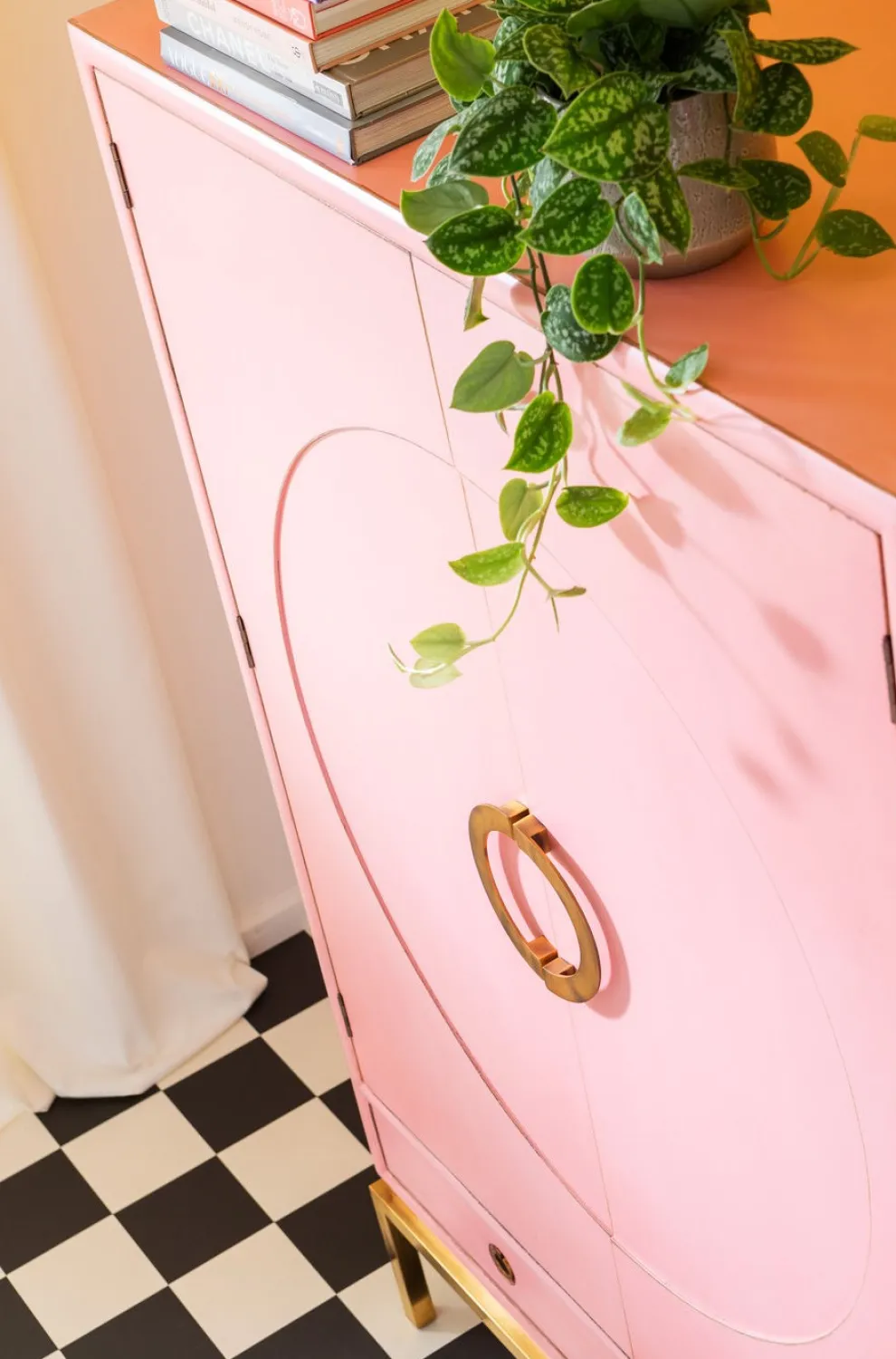 Kabinetkast Disk Pink