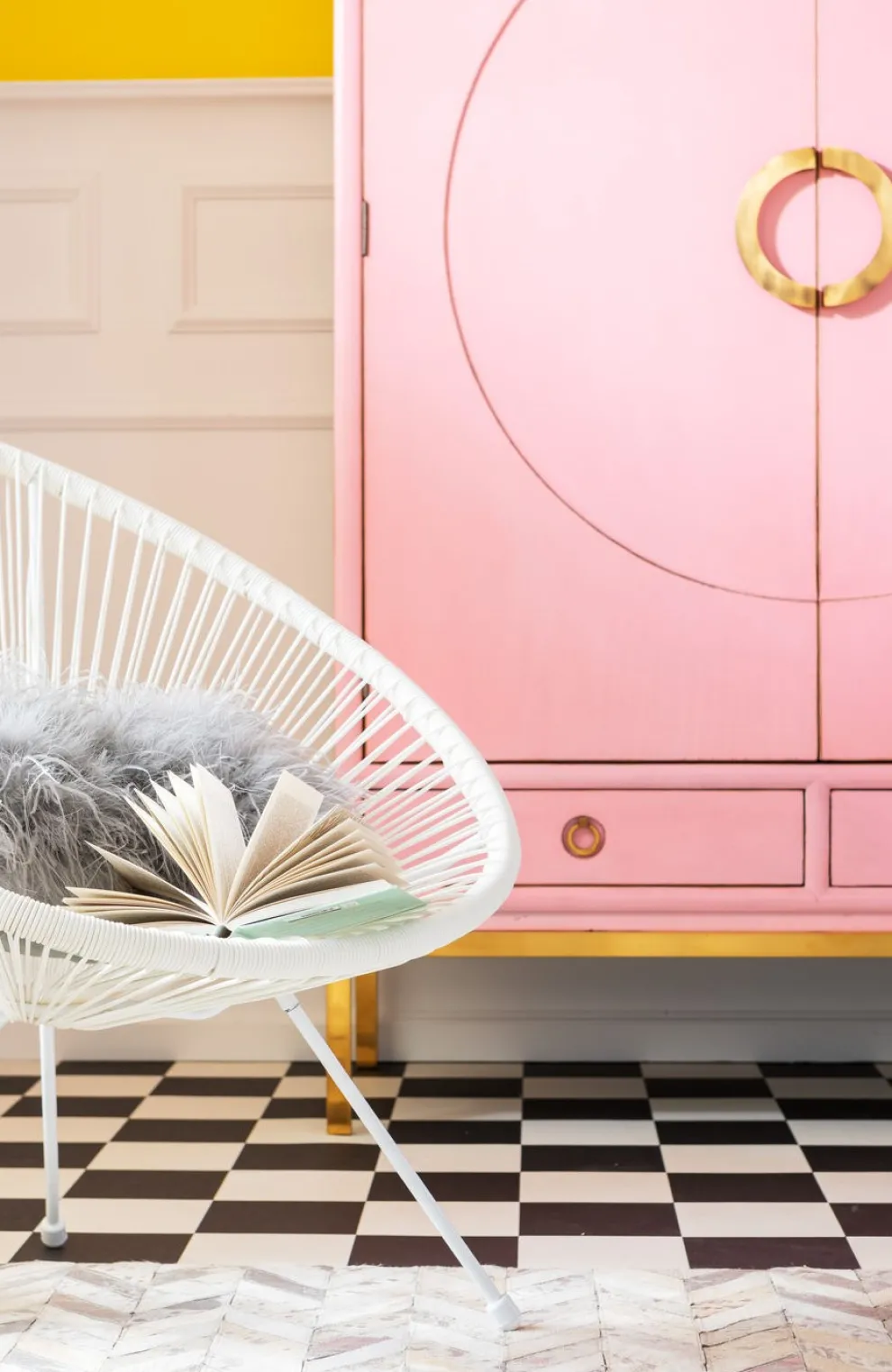 Kabinetkast Disk Pink