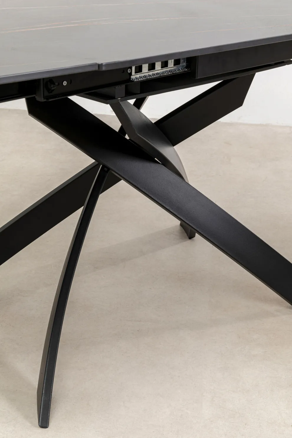 Uitschuiftafel Twist Black 120(30+30)x90cm