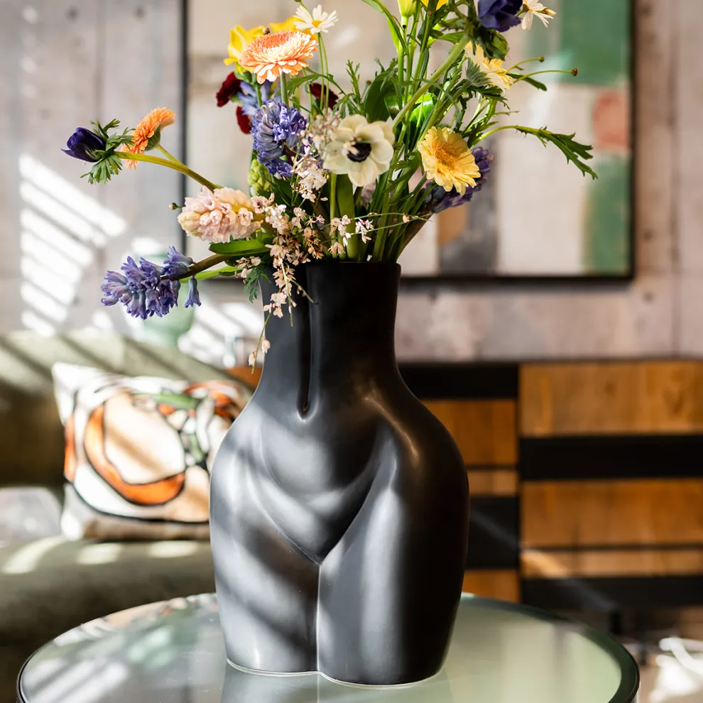 Vaas Donna Black 40cm