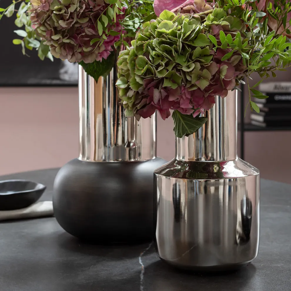 Vaas Vesuv Black 42cm