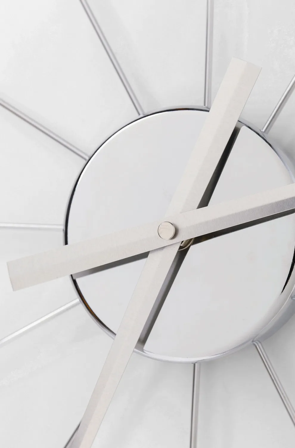 Wandklok Like Umbrella Balls Chroom